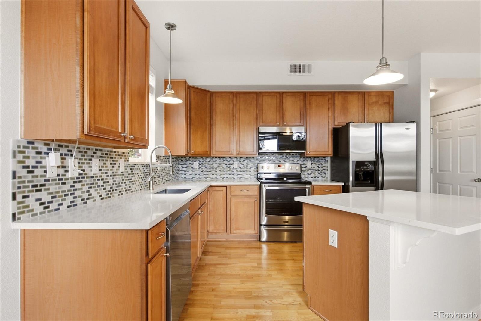 MLS Image #10 for 9901 e 26th avenue,denver, Colorado