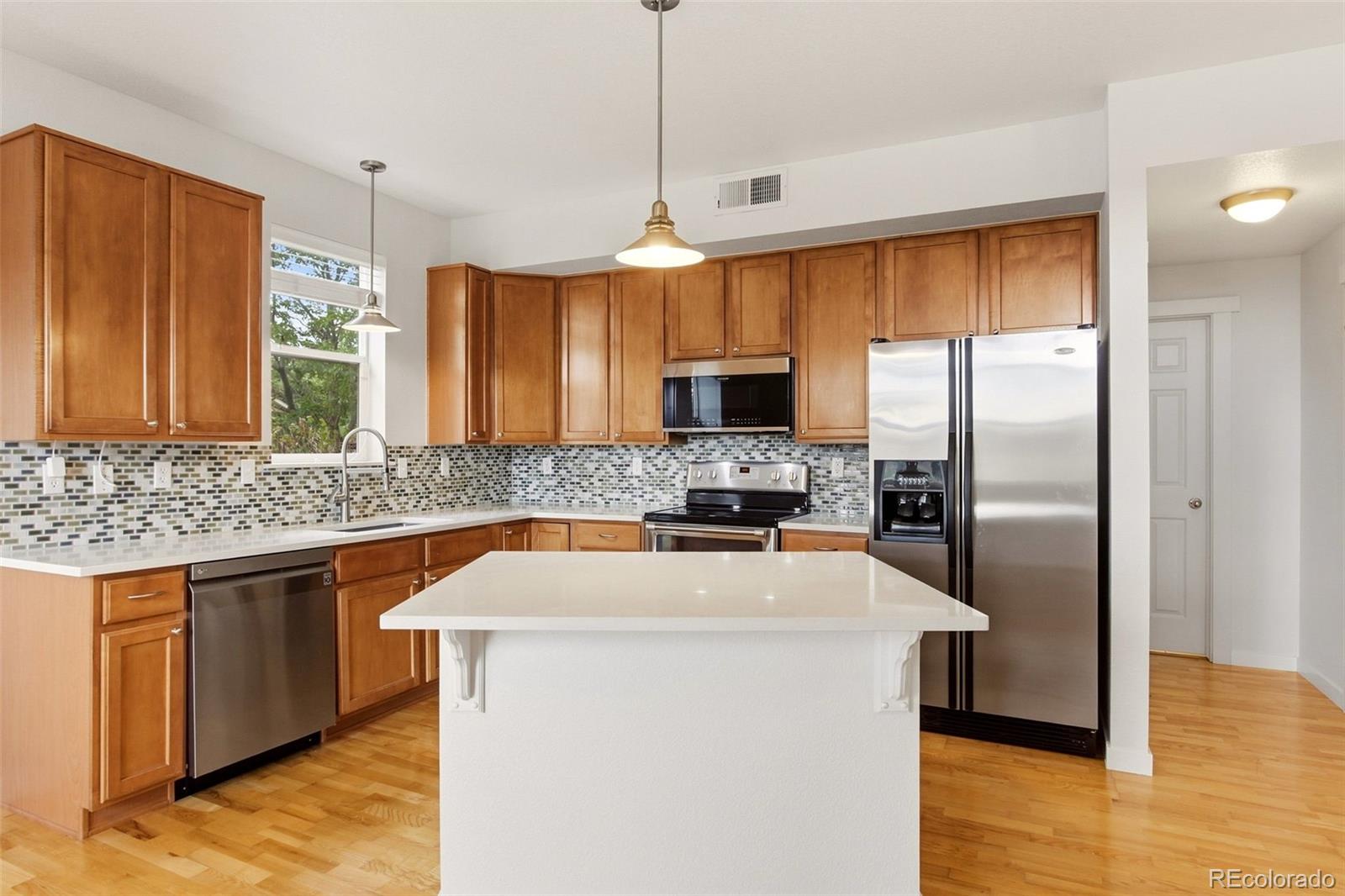 MLS Image #9 for 9901 e 26th avenue,denver, Colorado