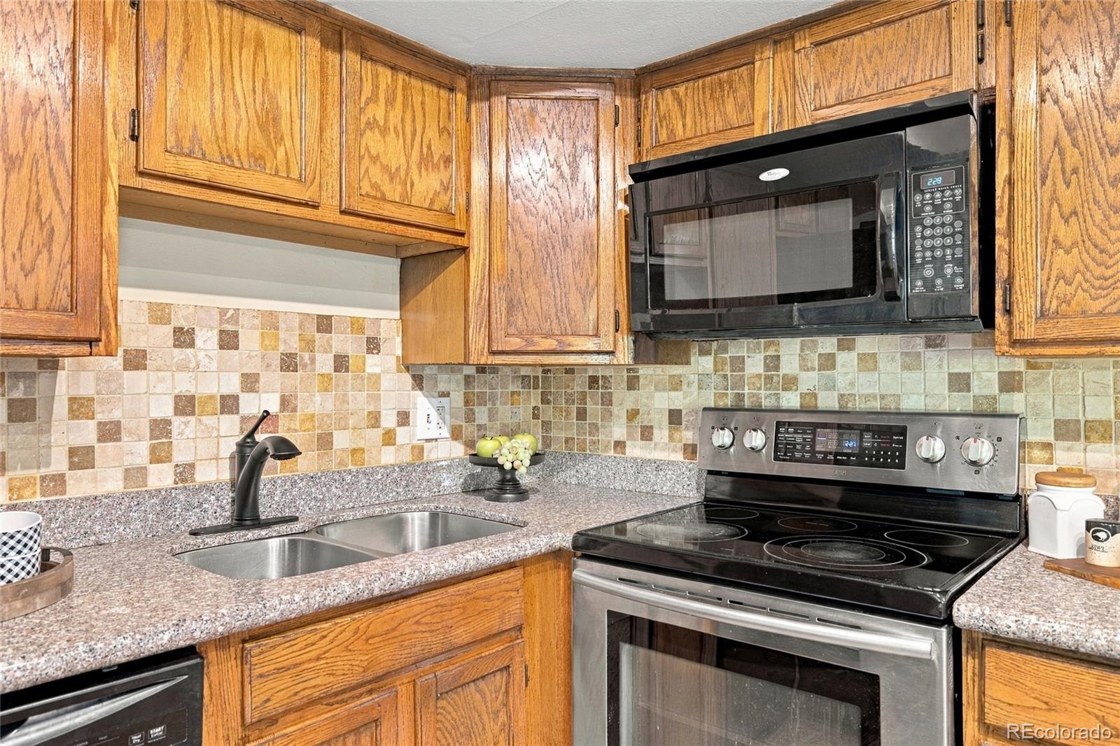 MLS Image #10 for 8249  chase drive,arvada, Colorado