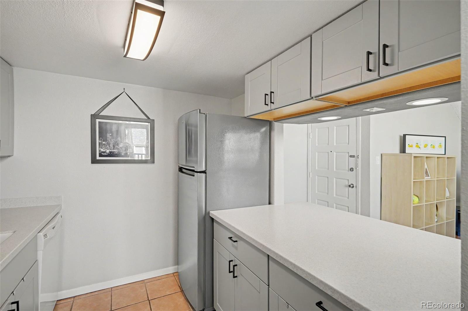 MLS Image #4 for 3343 s monaco street parkway,denver, Colorado