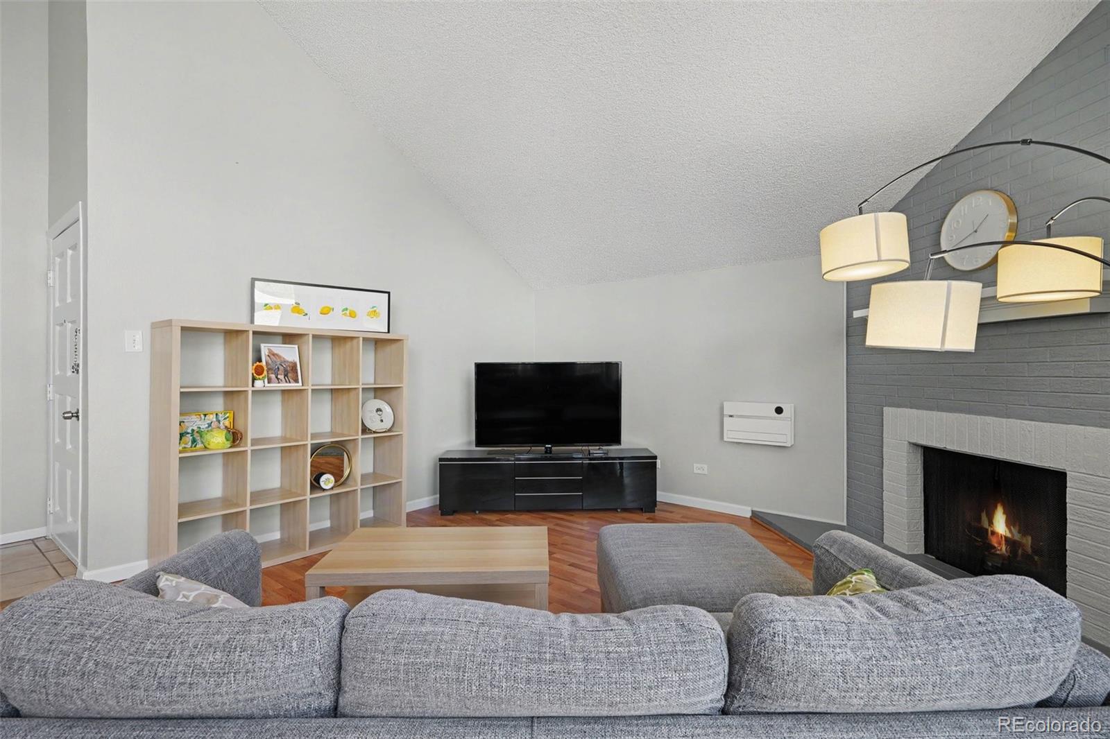 MLS Image #7 for 3343 s monaco street parkway,denver, Colorado
