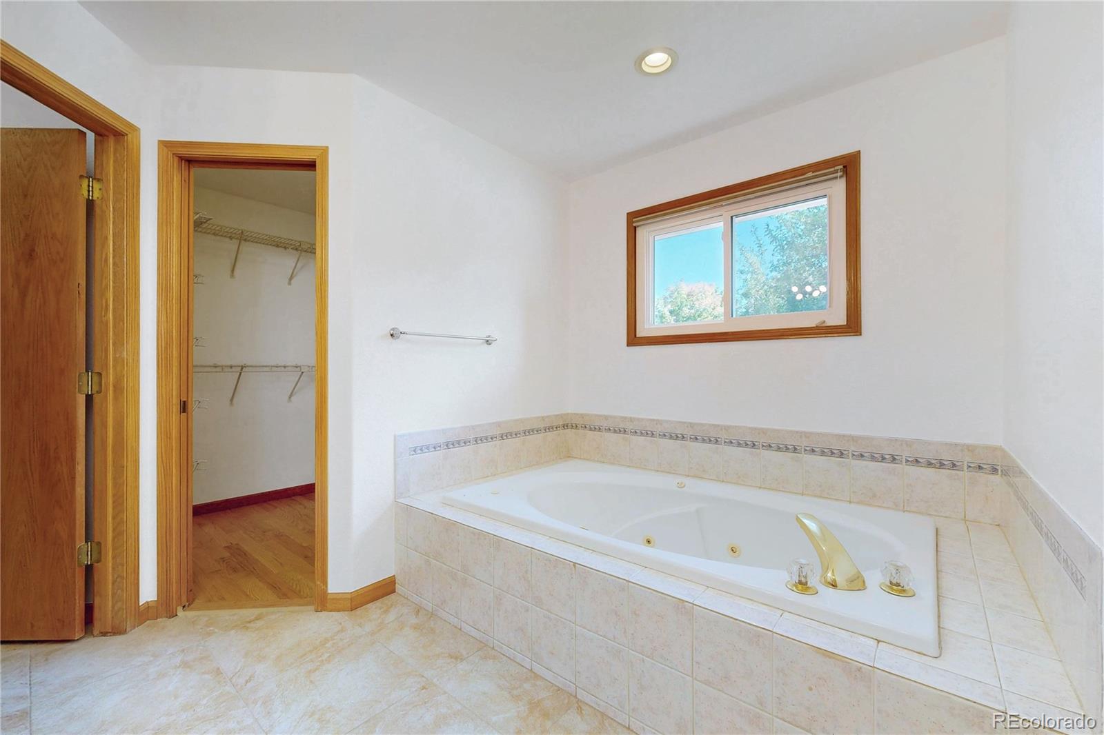 MLS Image #16 for 2651  westlake court,longmont, Colorado
