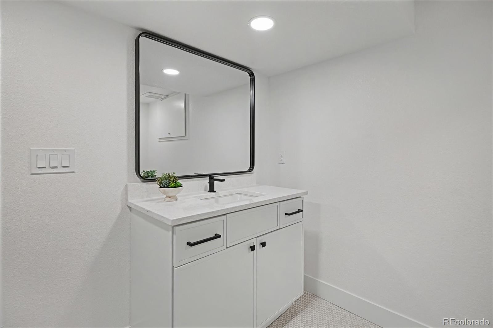 MLS Image #17 for 6700 e mansfield avenue,denver, Colorado