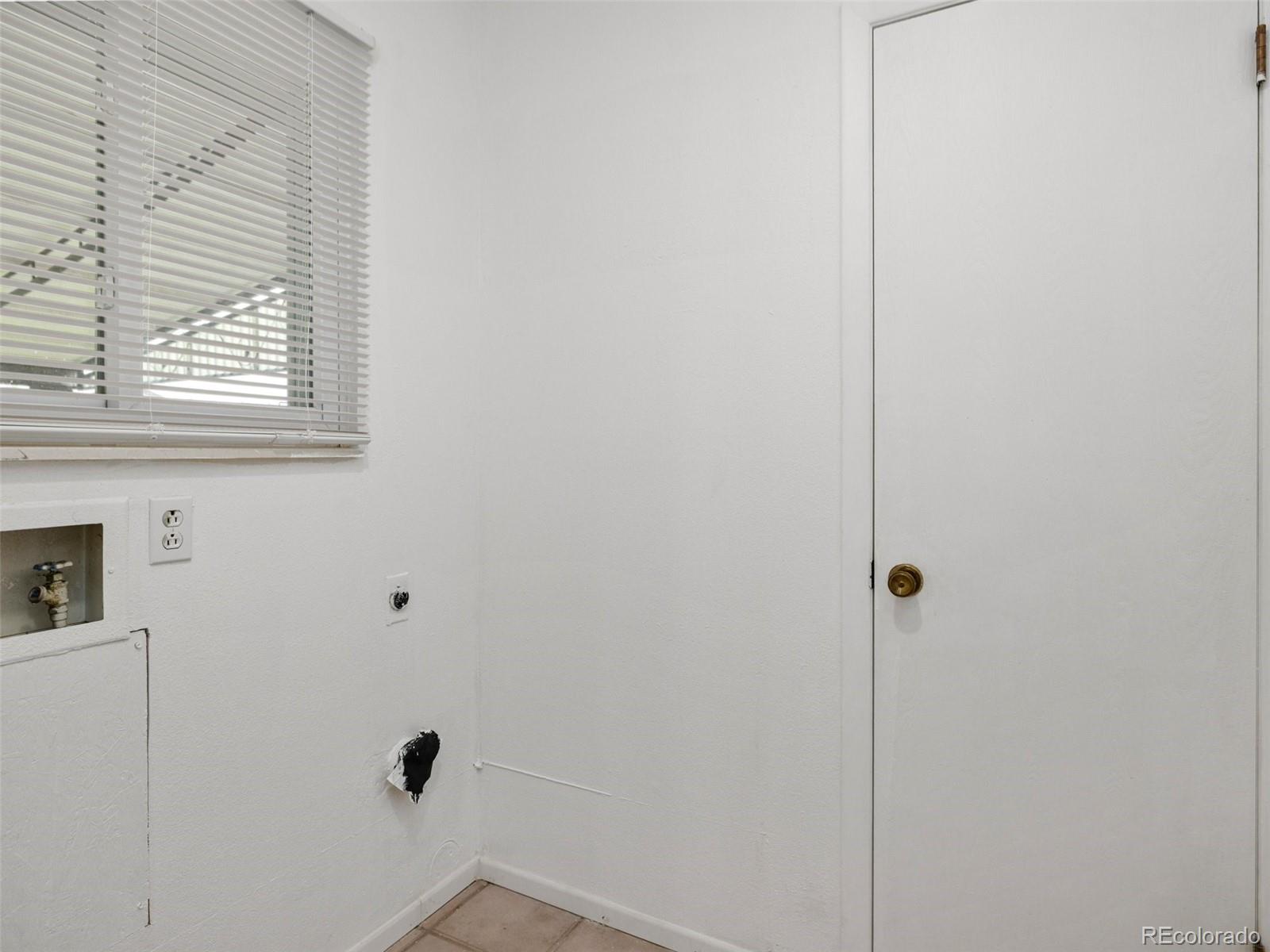 MLS Image #10 for 833  consolidation lane,pueblo, Colorado