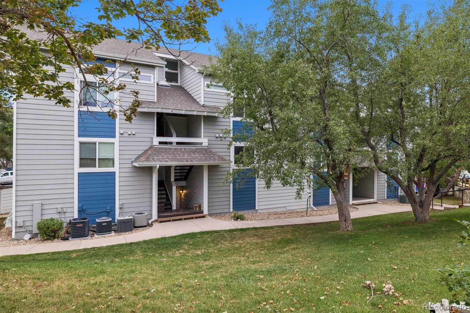 MLS Image #3 for 1311 s cathay court,aurora, Colorado