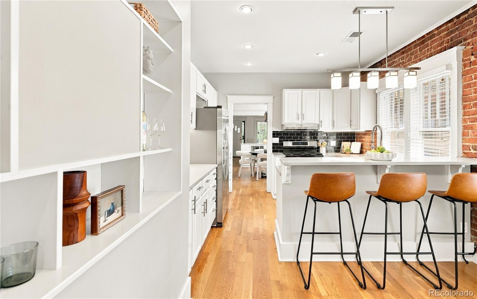MLS Image #9 for 1011  adams street,denver, Colorado