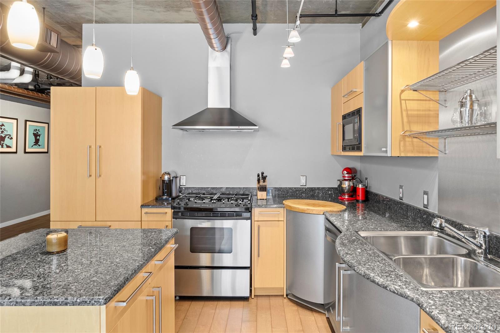MLS Image #14 for 1401  wewatta street,denver, Colorado