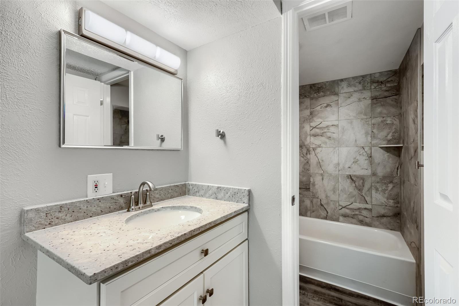 MLS Image #12 for 7395 e eastman avenue,denver, Colorado