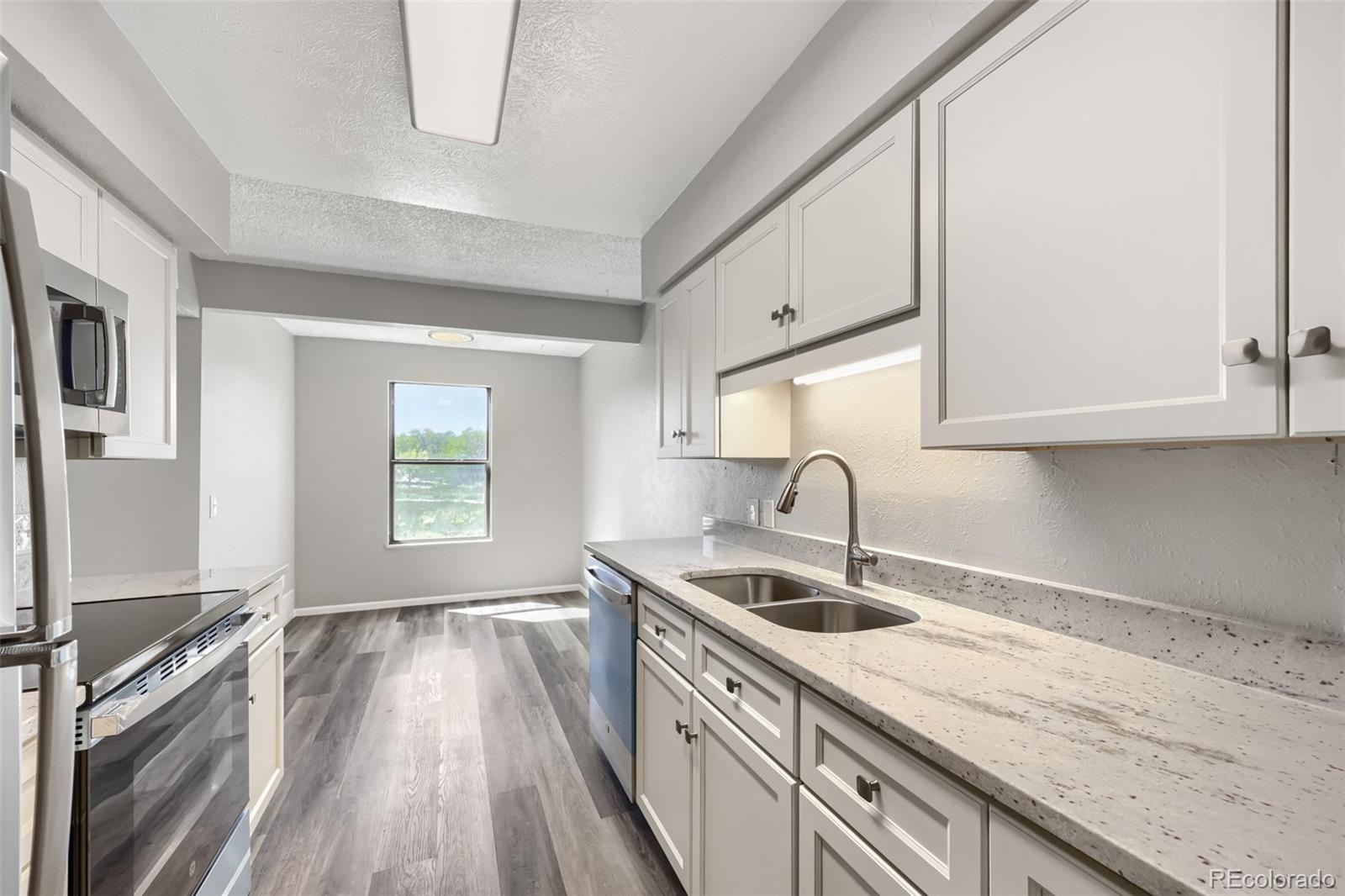 MLS Image #6 for 7395 e eastman avenue,denver, Colorado