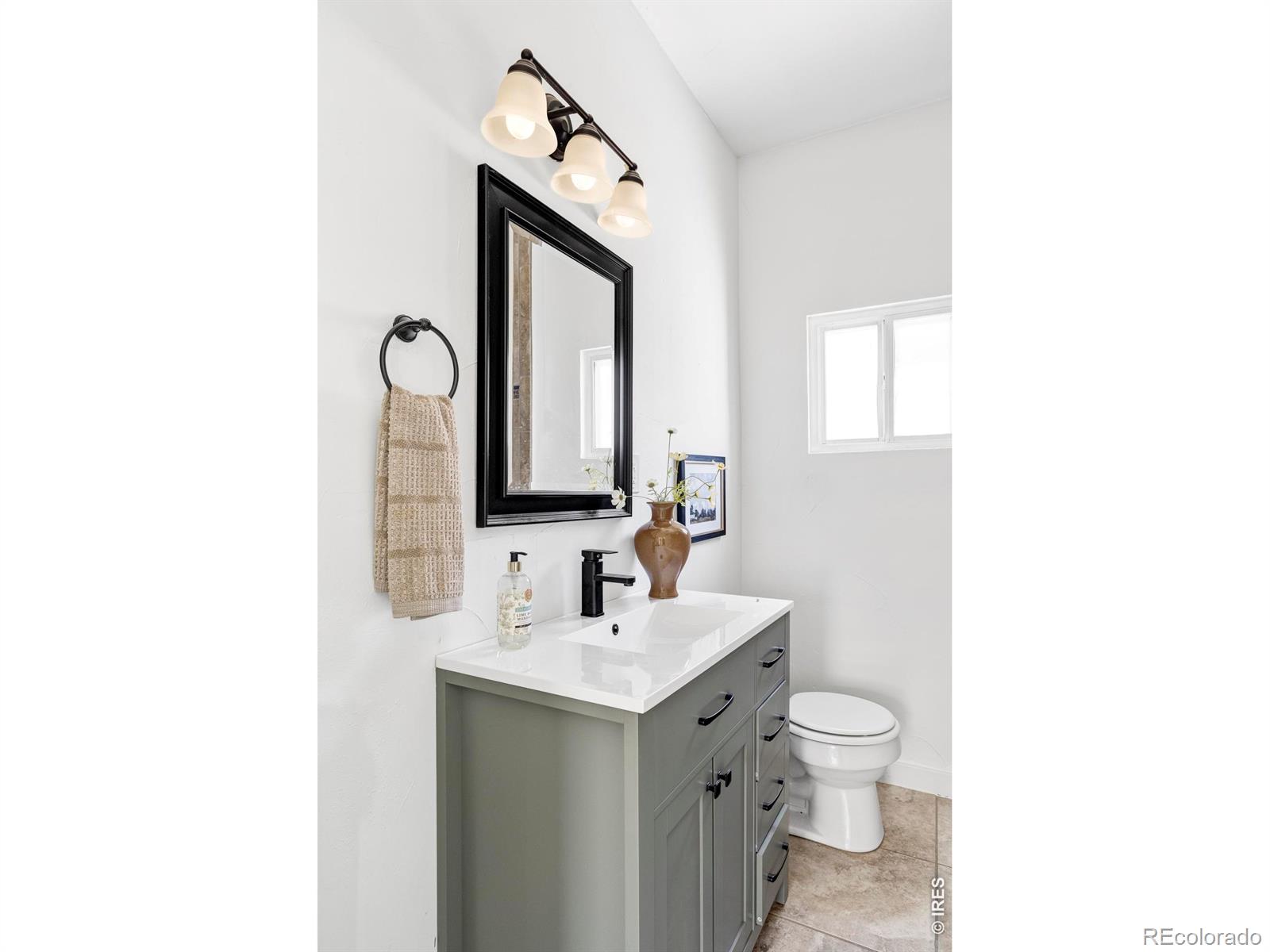 MLS Image #12 for 3534 n york street,denver, Colorado