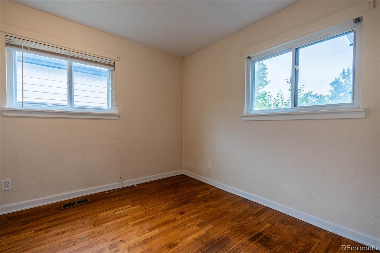 MLS Image #5 for 4775 s elati street,englewood, Colorado