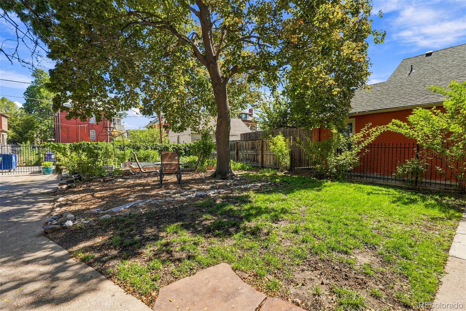 MLS Image #13 for 1550 n high street 1,denver, Colorado