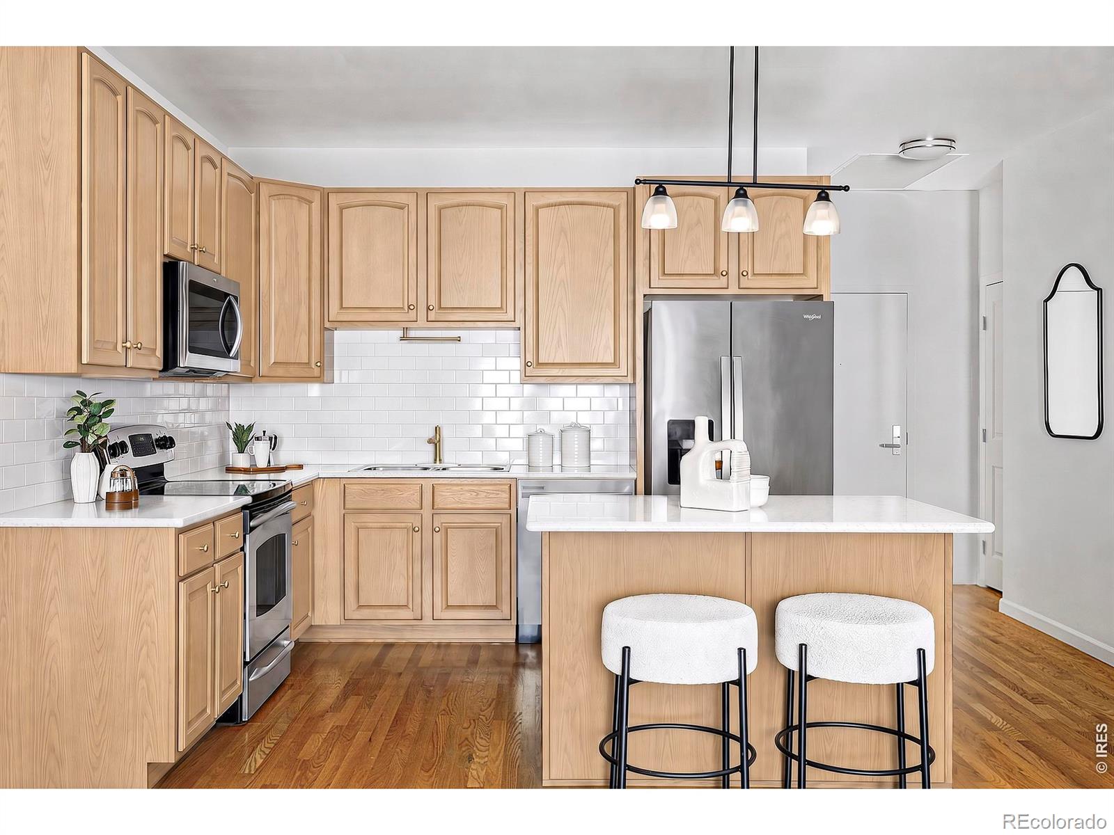 MLS Image #1 for 1950 n logan street,denver, Colorado