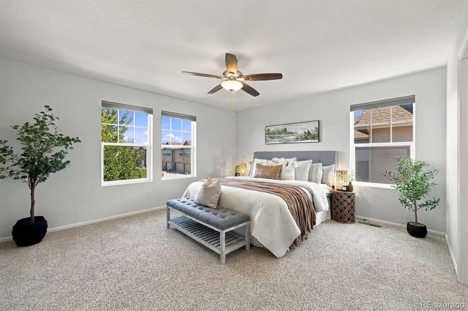 MLS Image #10 for 11460 e 26th avenue,aurora, Colorado