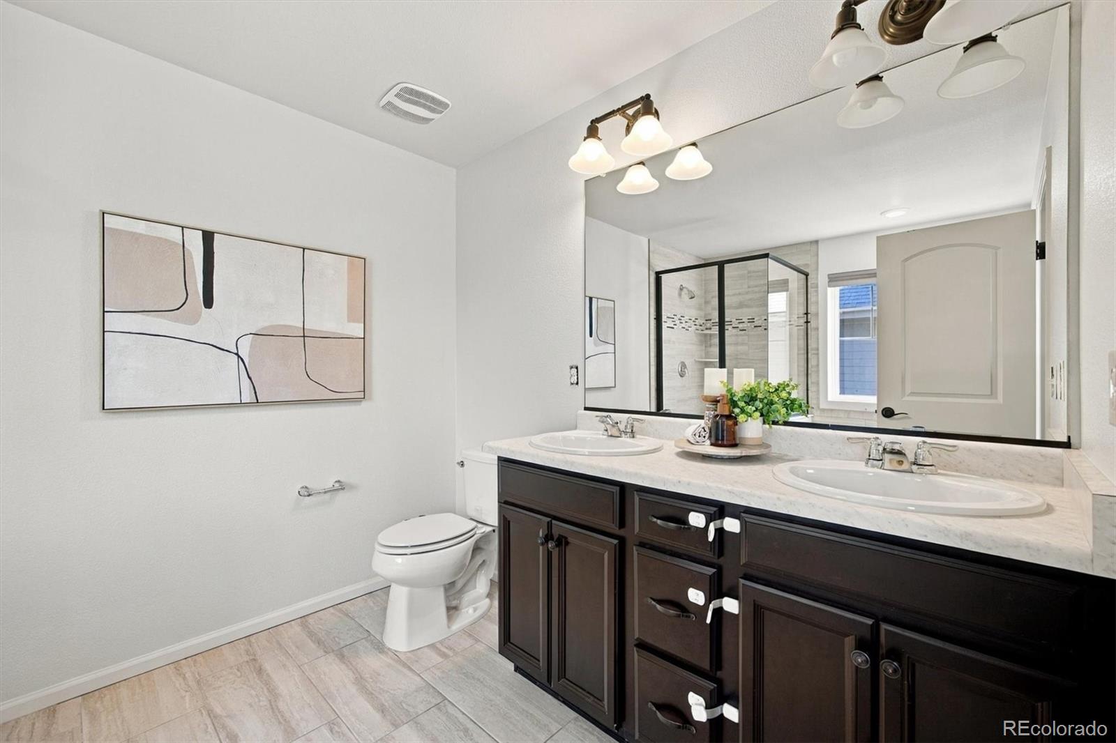 MLS Image #12 for 11460 e 26th avenue,aurora, Colorado