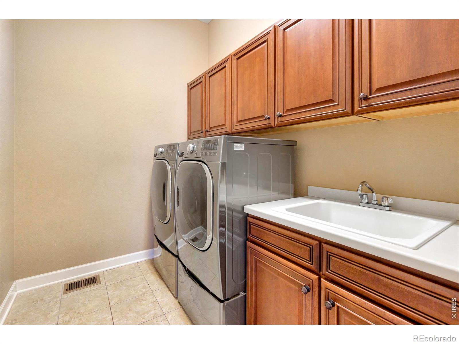 MLS Image #30 for 5373  retreat circle,longmont, Colorado