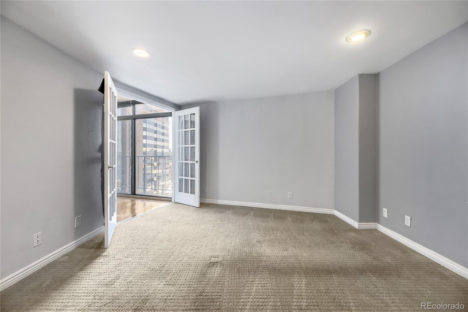 MLS Image #11 for 1777  larimer street 1203,denver, Colorado