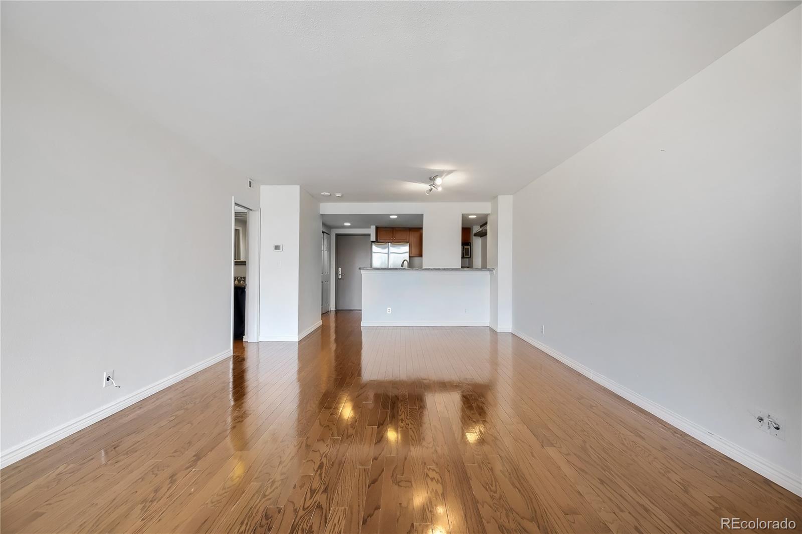 MLS Image #7 for 1777  larimer street 1203,denver, Colorado