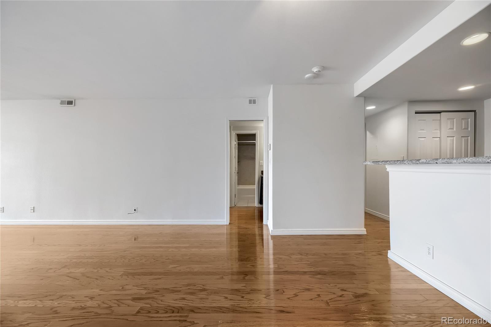 MLS Image #8 for 1777  larimer street 1203,denver, Colorado