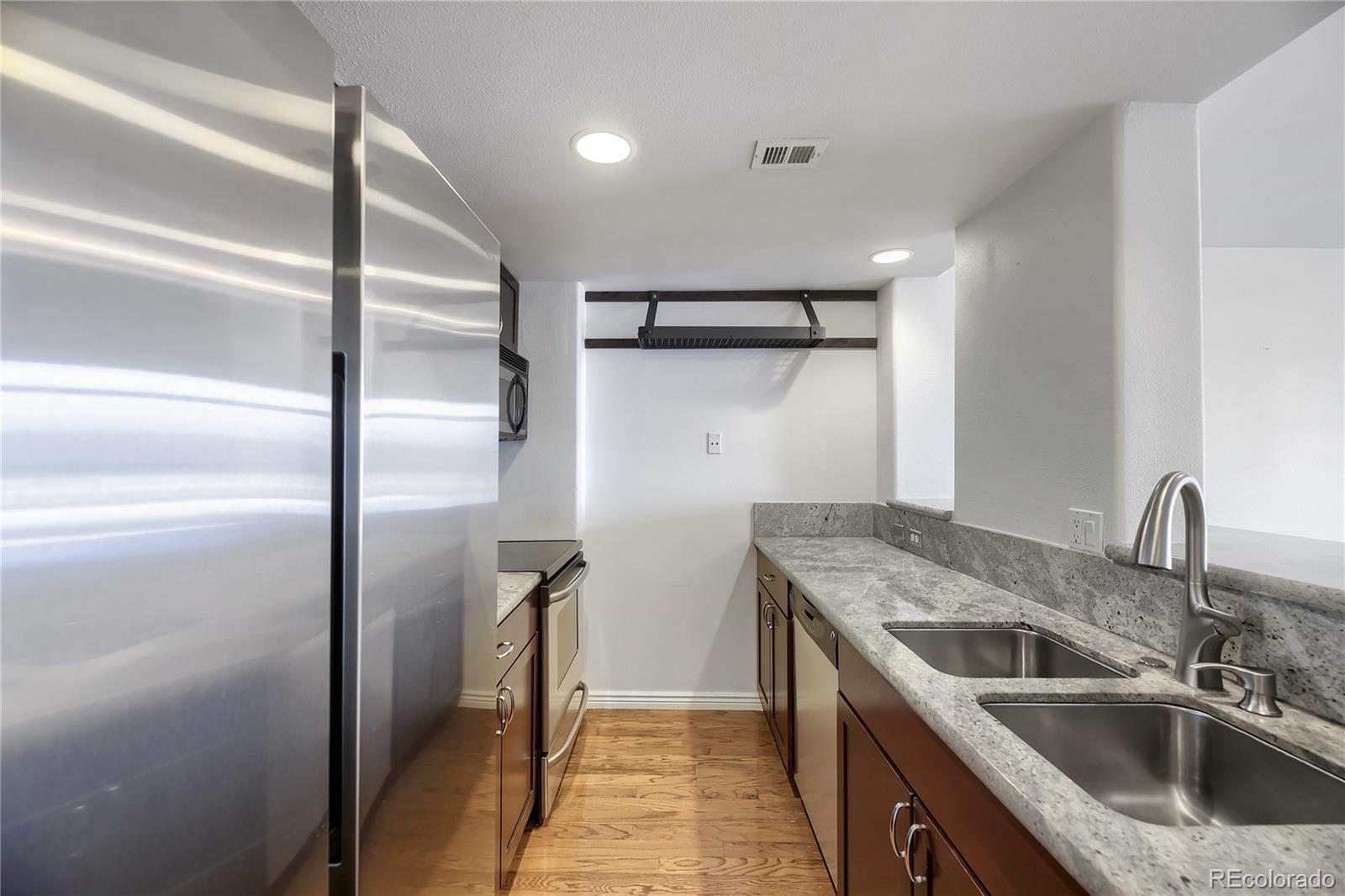 MLS Image #9 for 1777  larimer street 1203,denver, Colorado