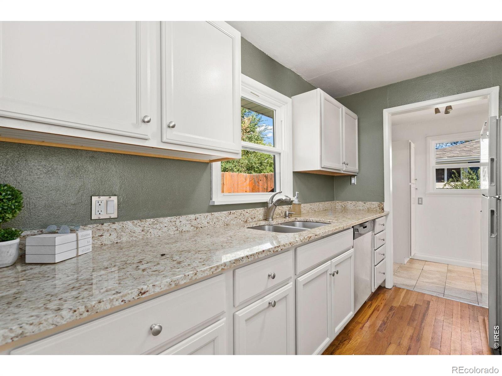 MLS Image #8 for 609 e coy drive,fort collins, Colorado
