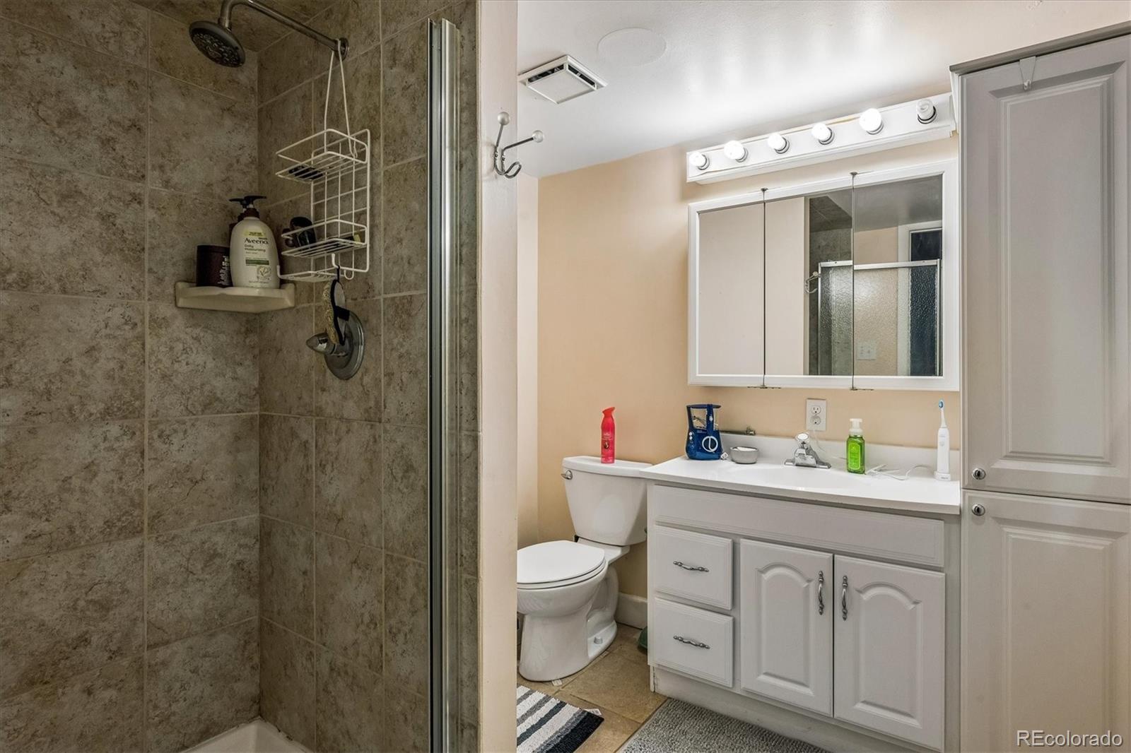 MLS Image #19 for 565 s xenon court,lakewood, Colorado