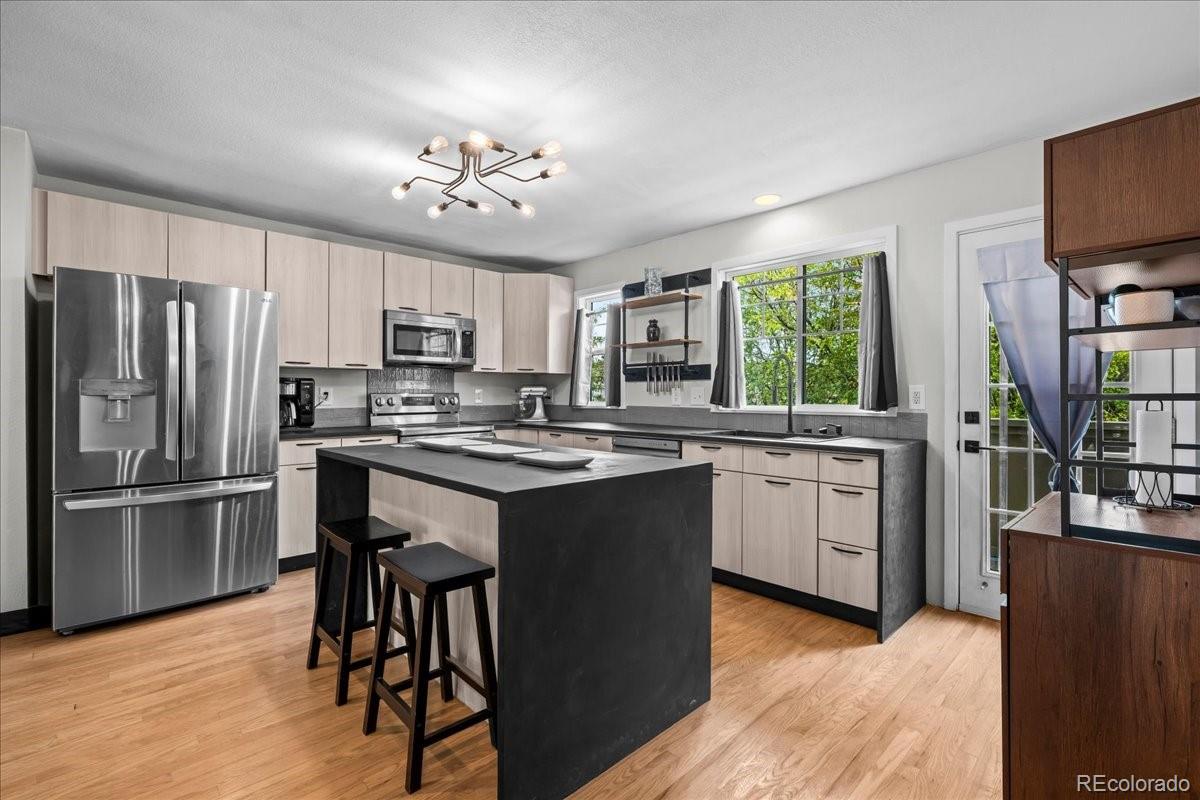 MLS Image #10 for 9477  longs peak drive,commerce city, Colorado
