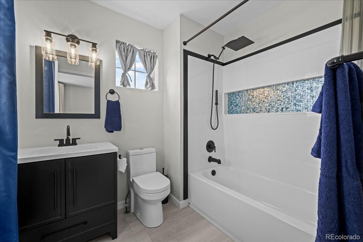 MLS Image #23 for 9477  longs peak drive,commerce city, Colorado