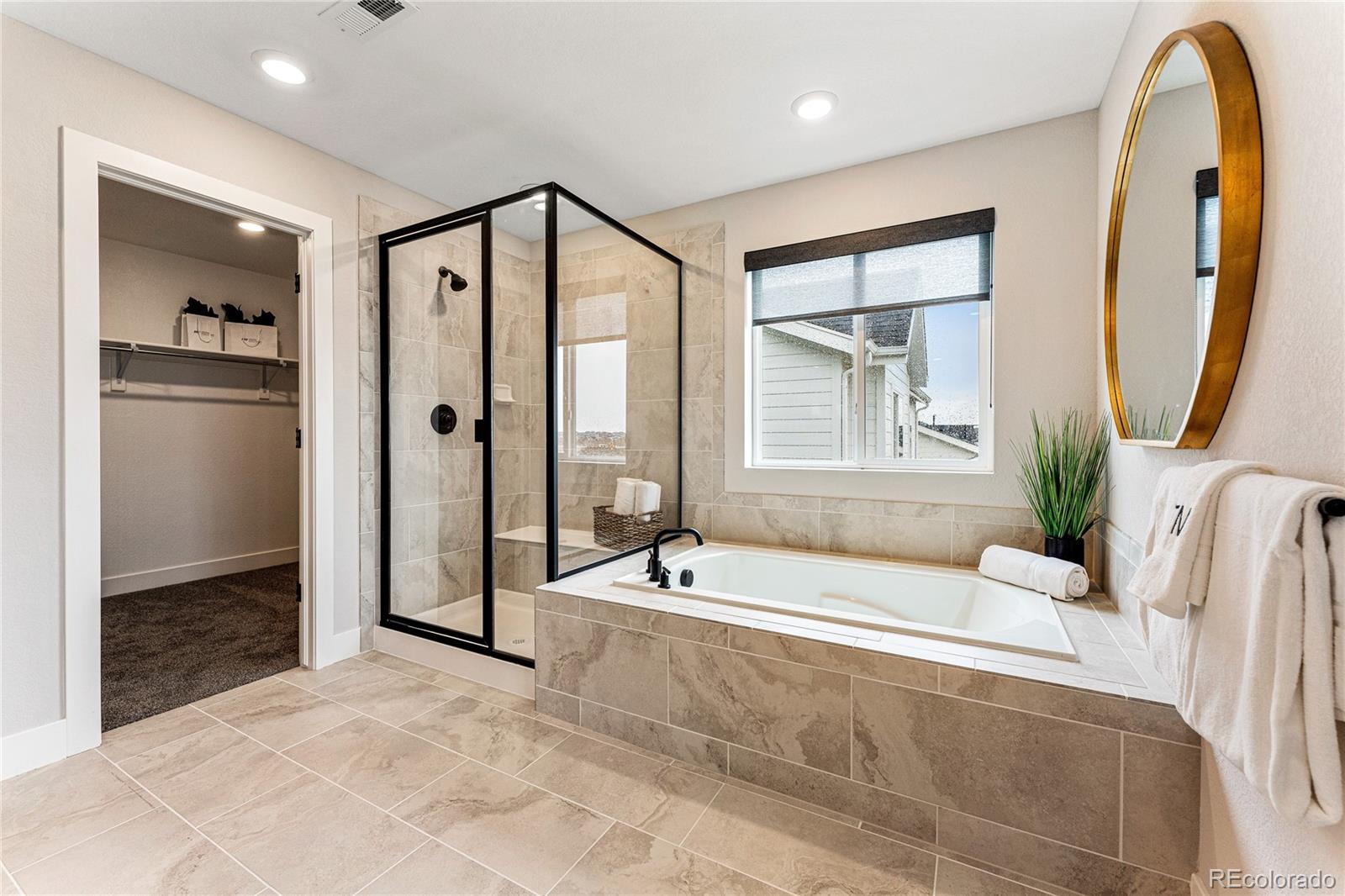 MLS Image #4 for 3402 n buchanan way,aurora, Colorado