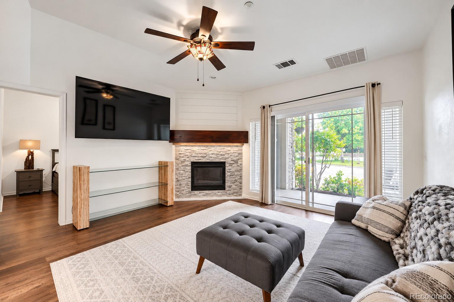 MLS Image #2 for 8358 s independence circle,littleton, Colorado