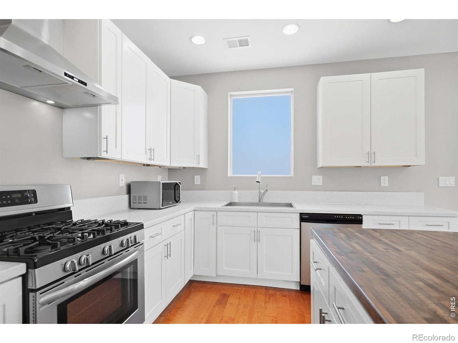 MLS Image #10 for 838 e myrtle street,fort collins, Colorado