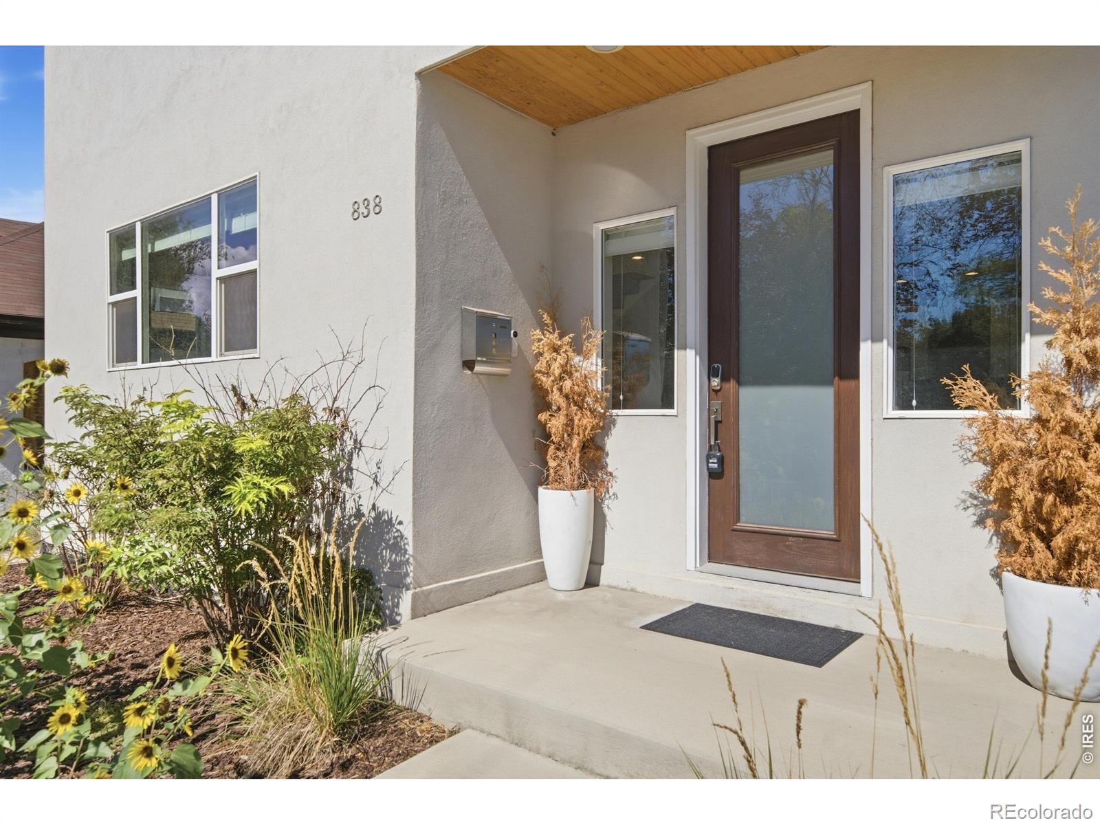 MLS Image #2 for 838 e myrtle street,fort collins, Colorado