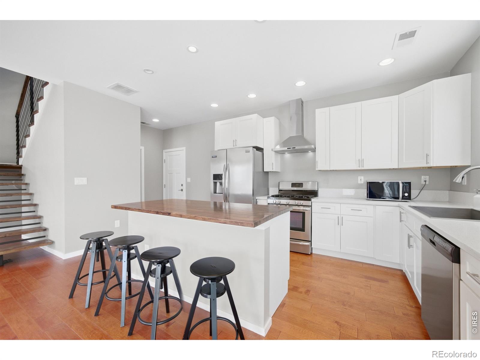 MLS Image #8 for 838 e myrtle street,fort collins, Colorado