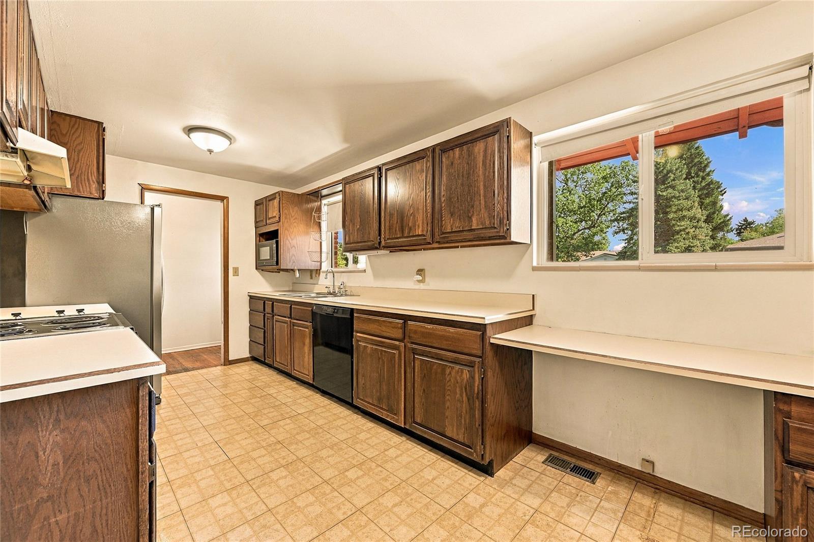 MLS Image #11 for 7209 s lincoln way,centennial, Colorado