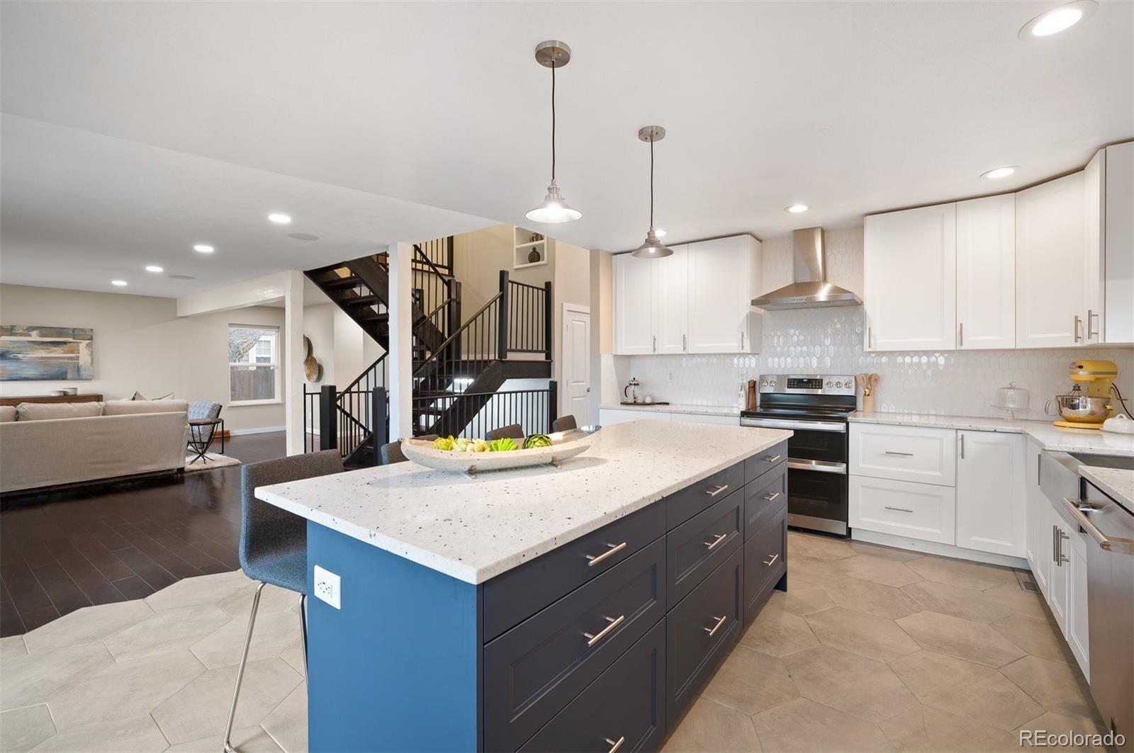 MLS Image #14 for 7343 e mineral place,centennial, Colorado