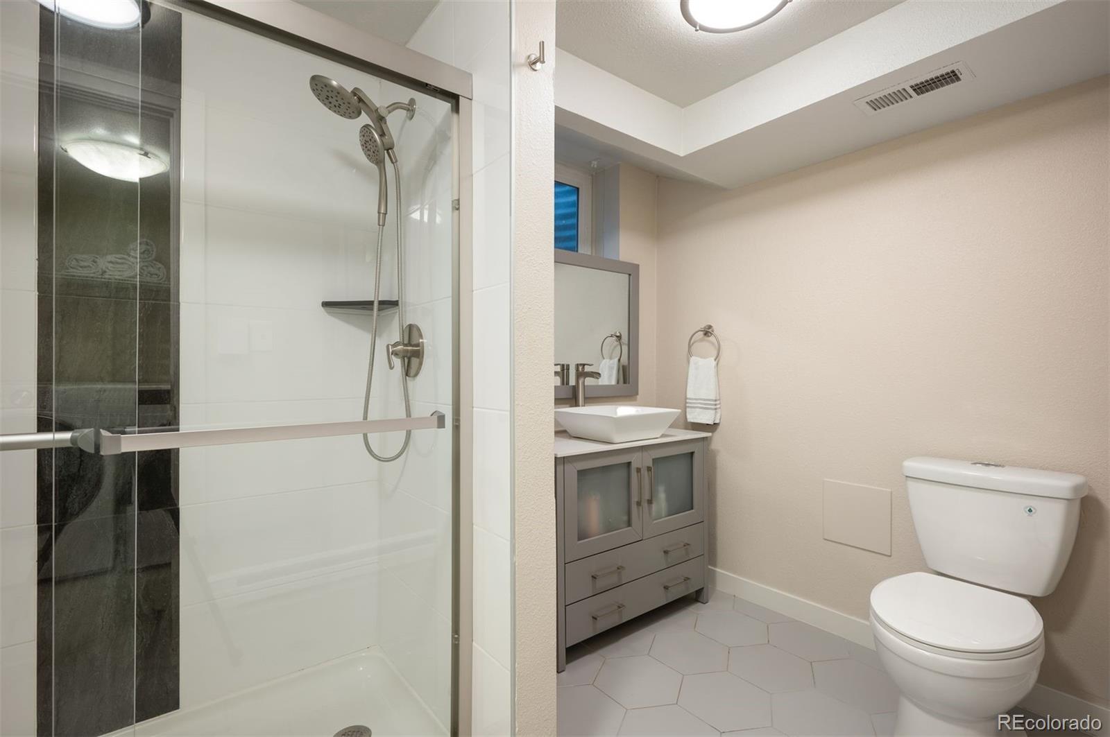 MLS Image #25 for 7343 e mineral place,centennial, Colorado