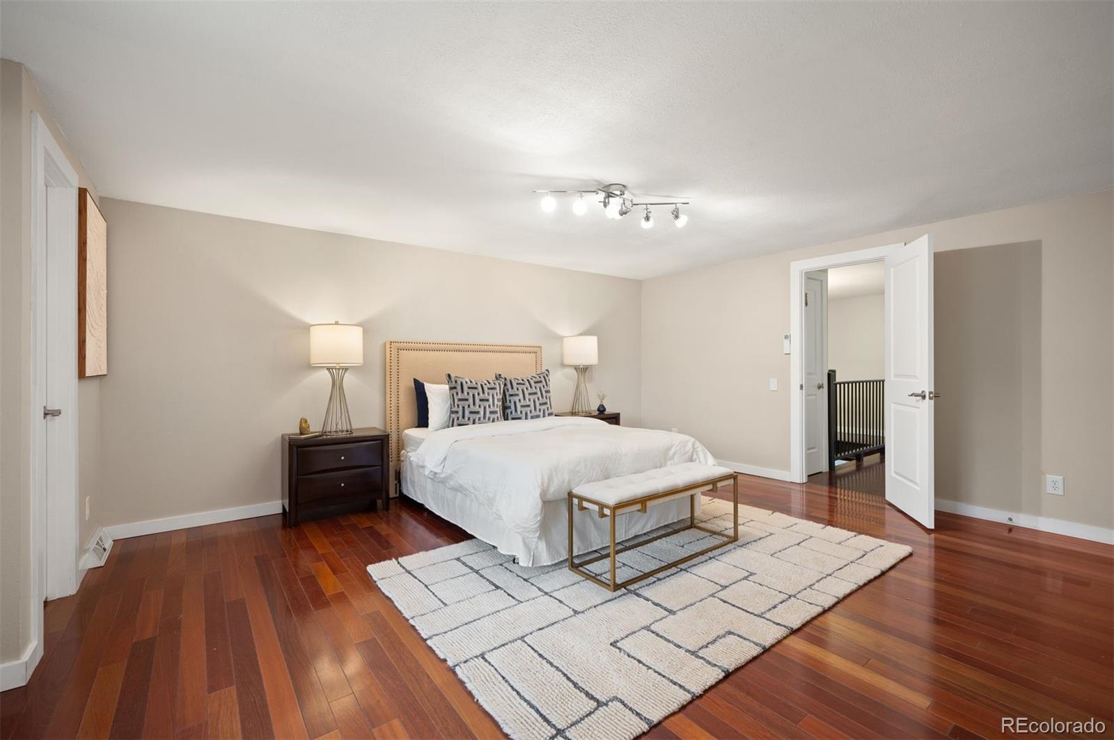 MLS Image #3 for 7343 e mineral place,centennial, Colorado