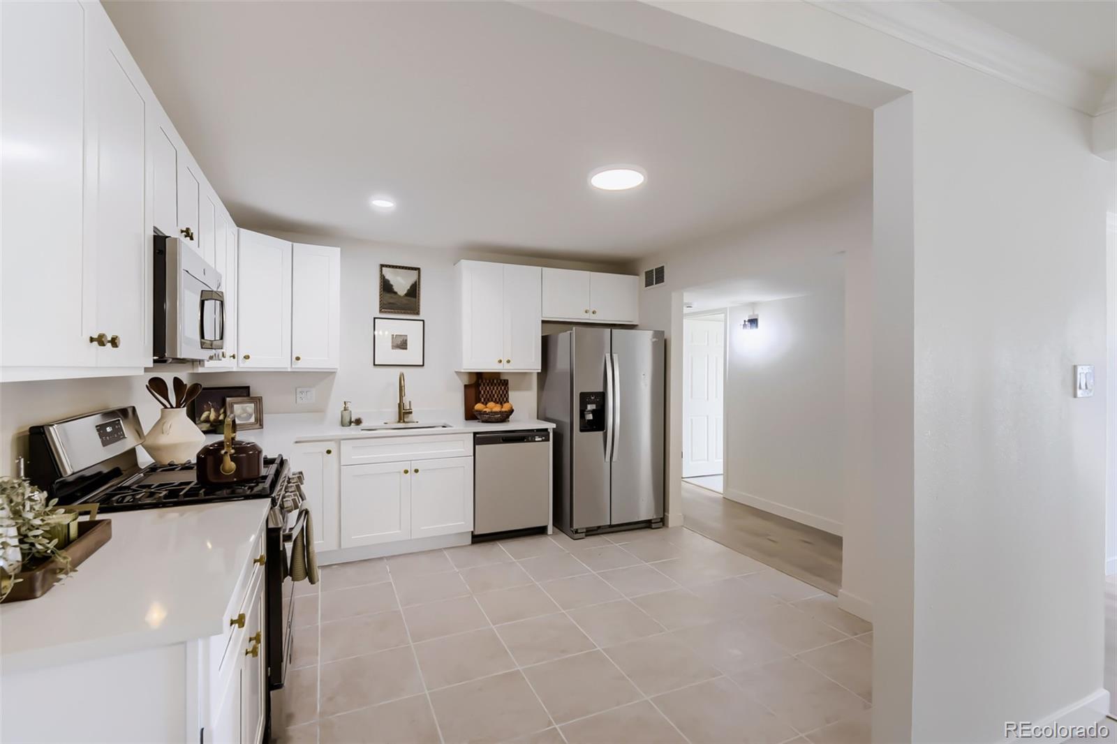 MLS Image #8 for 1174  quentin street,aurora, Colorado