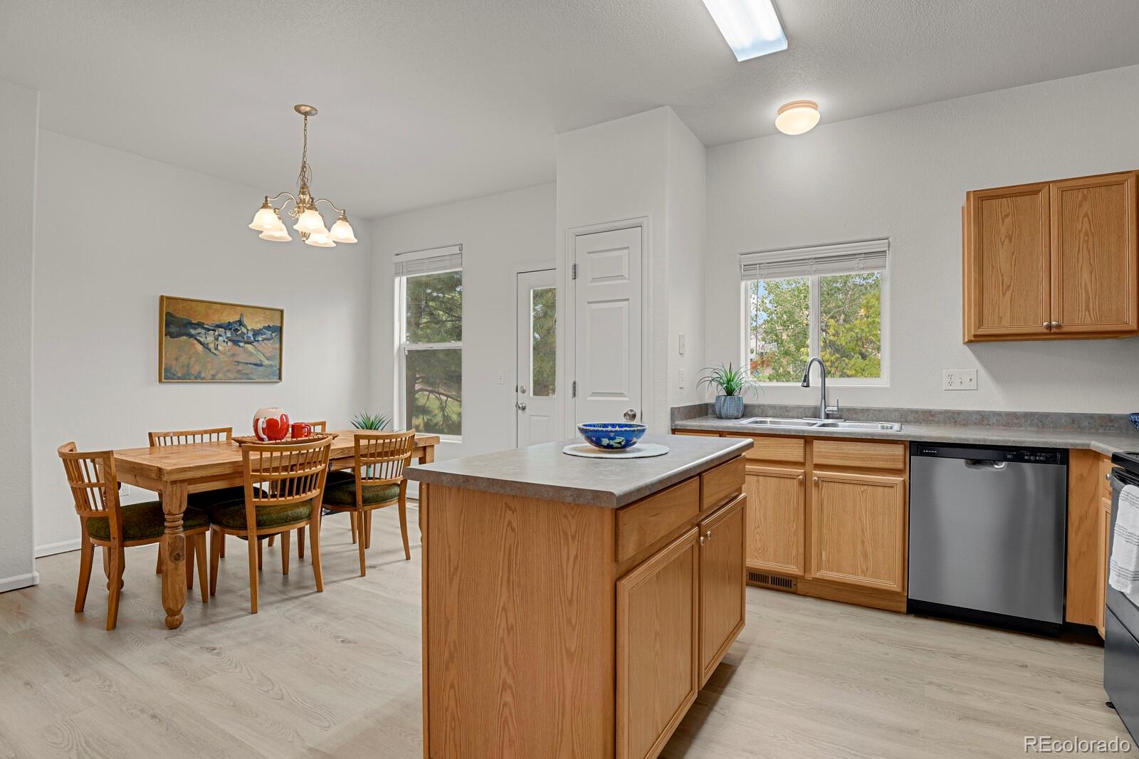 MLS Image #10 for 7770  sandy springs point,fountain, Colorado