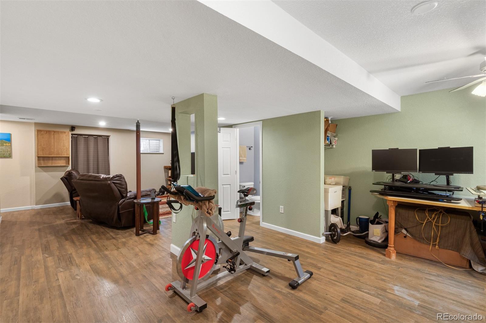 MLS Image #17 for 10124 e jewell avenue,aurora, Colorado