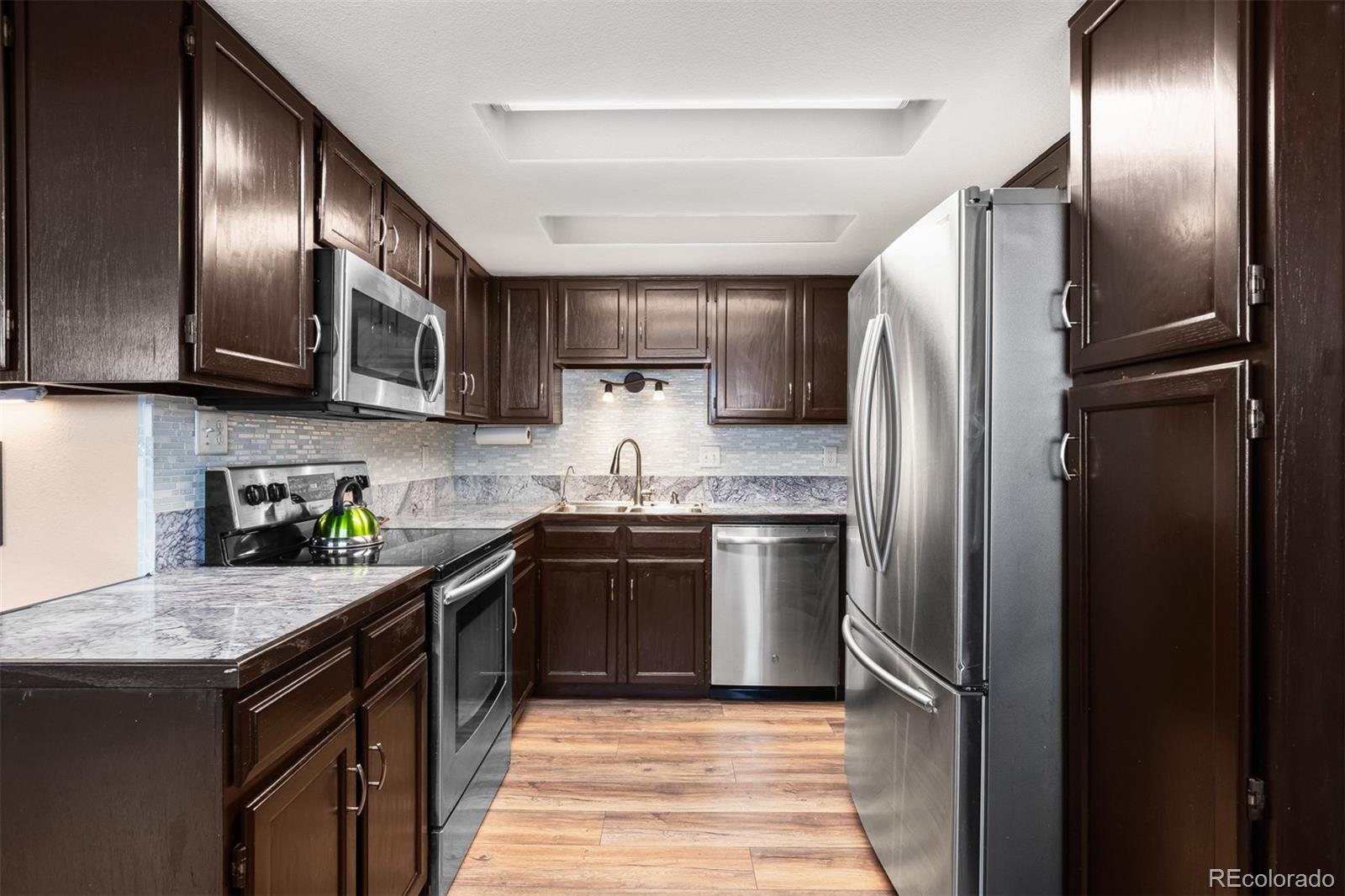 MLS Image #8 for 10124 e jewell avenue,aurora, Colorado