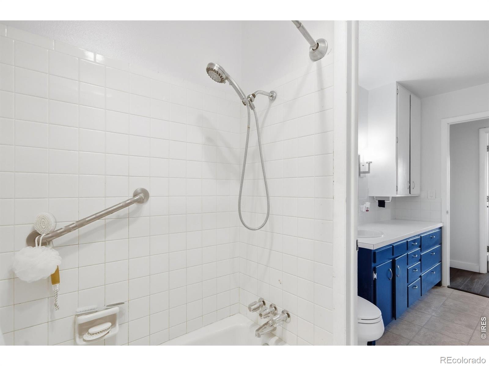 MLS Image #23 for 2011  abeyta court,loveland, Colorado