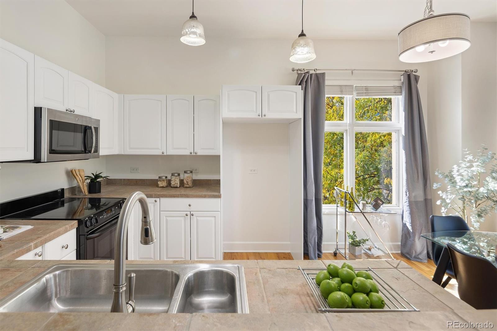 MLS Image #19 for 25 n downing street 2-203,denver, Colorado