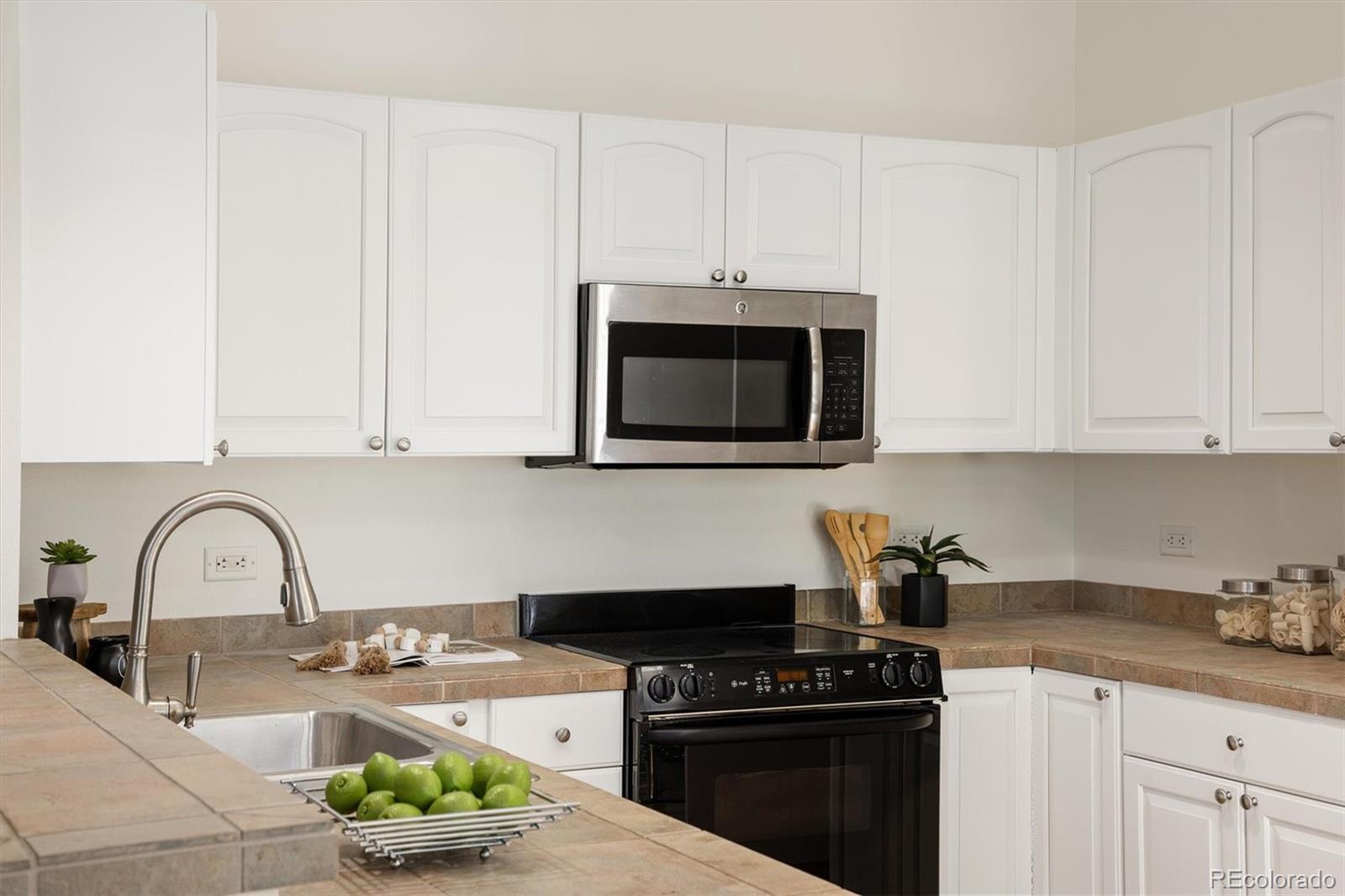 MLS Image #20 for 25 n downing street 2-203,denver, Colorado