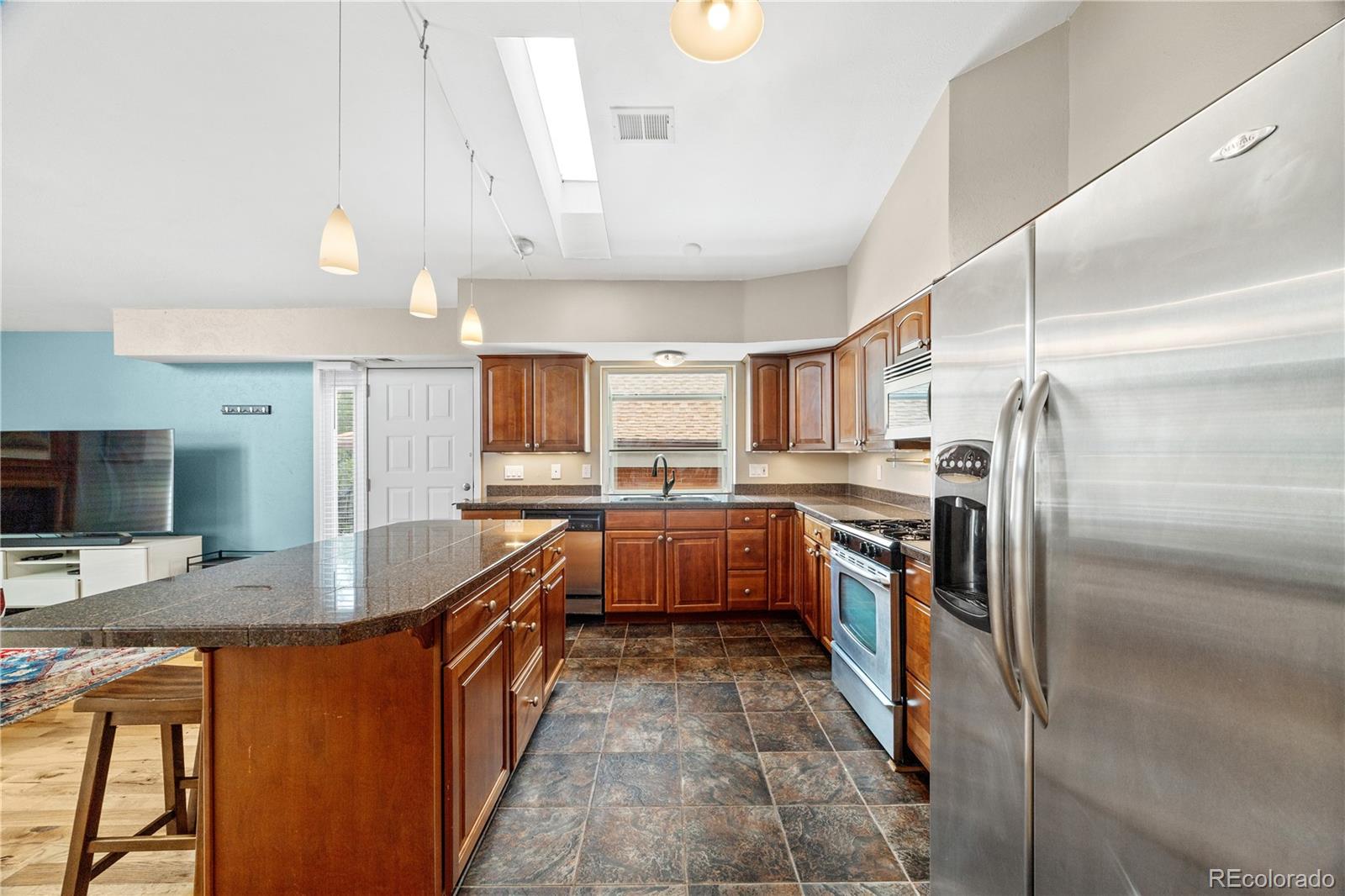 MLS Image #4 for 1445  adams street 3,denver, Colorado