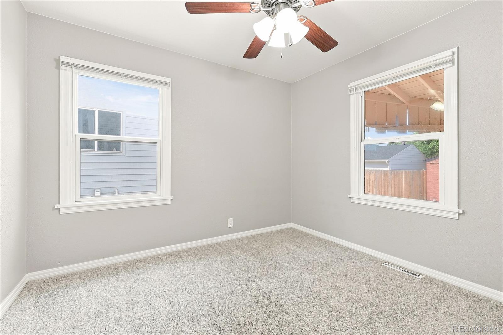MLS Image #11 for 1945  oakland street,aurora, Colorado