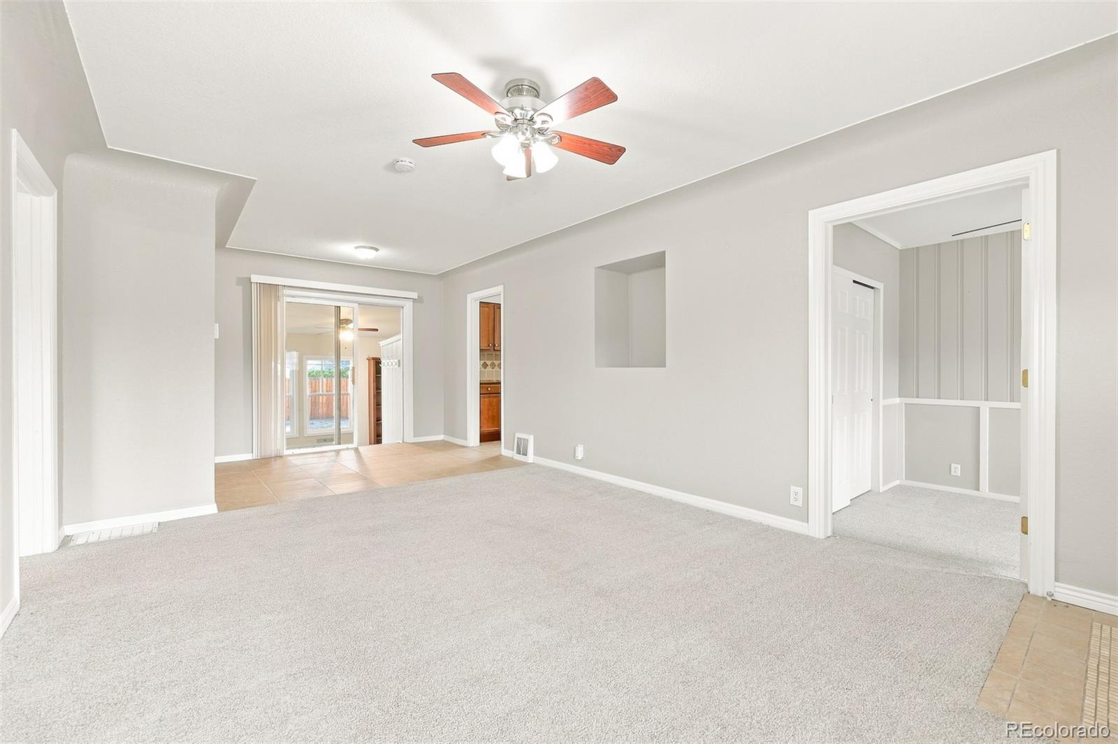 MLS Image #5 for 1945  oakland street,aurora, Colorado