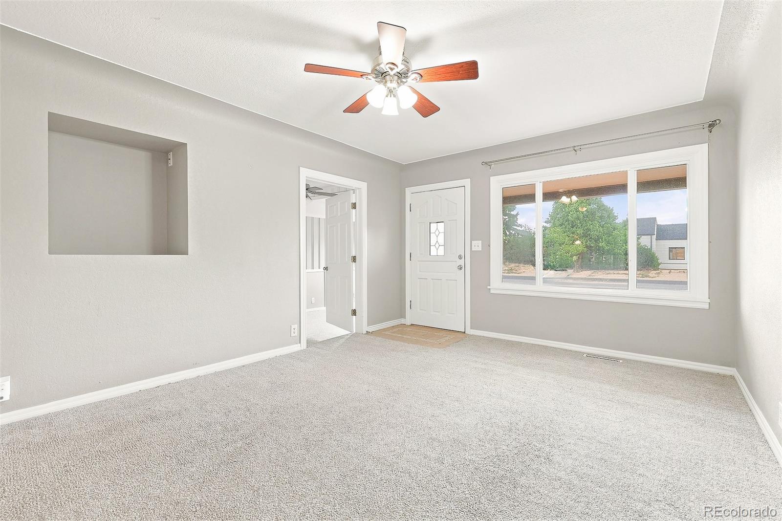 MLS Image #6 for 1945  oakland street,aurora, Colorado