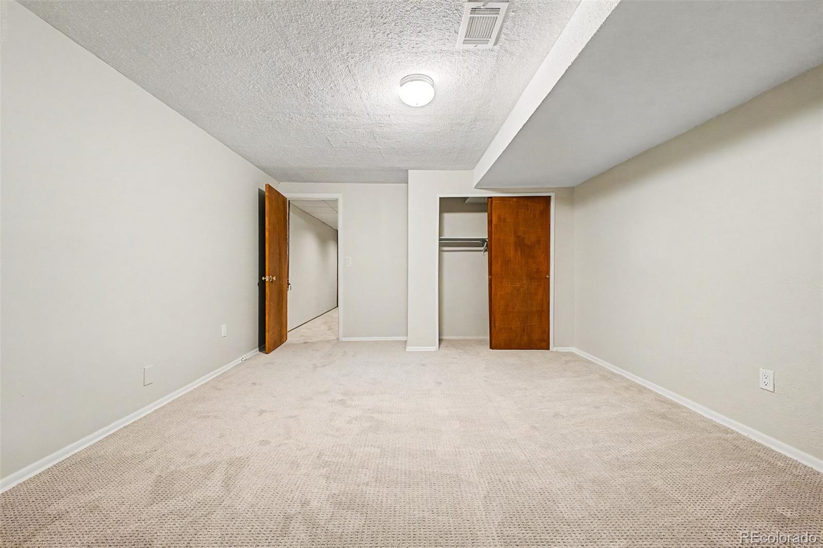 MLS Image #29 for 1511 s cherry street,denver, Colorado