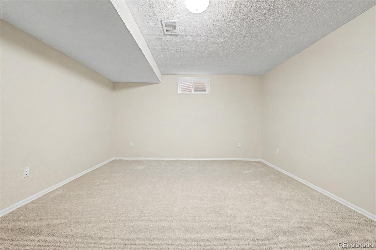 MLS Image #33 for 1511 s cherry street,denver, Colorado